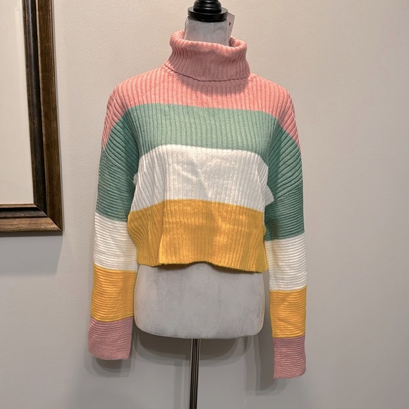 Awoo stripped rubbed cropped turtleneck NWT L - Picture 1 of 11